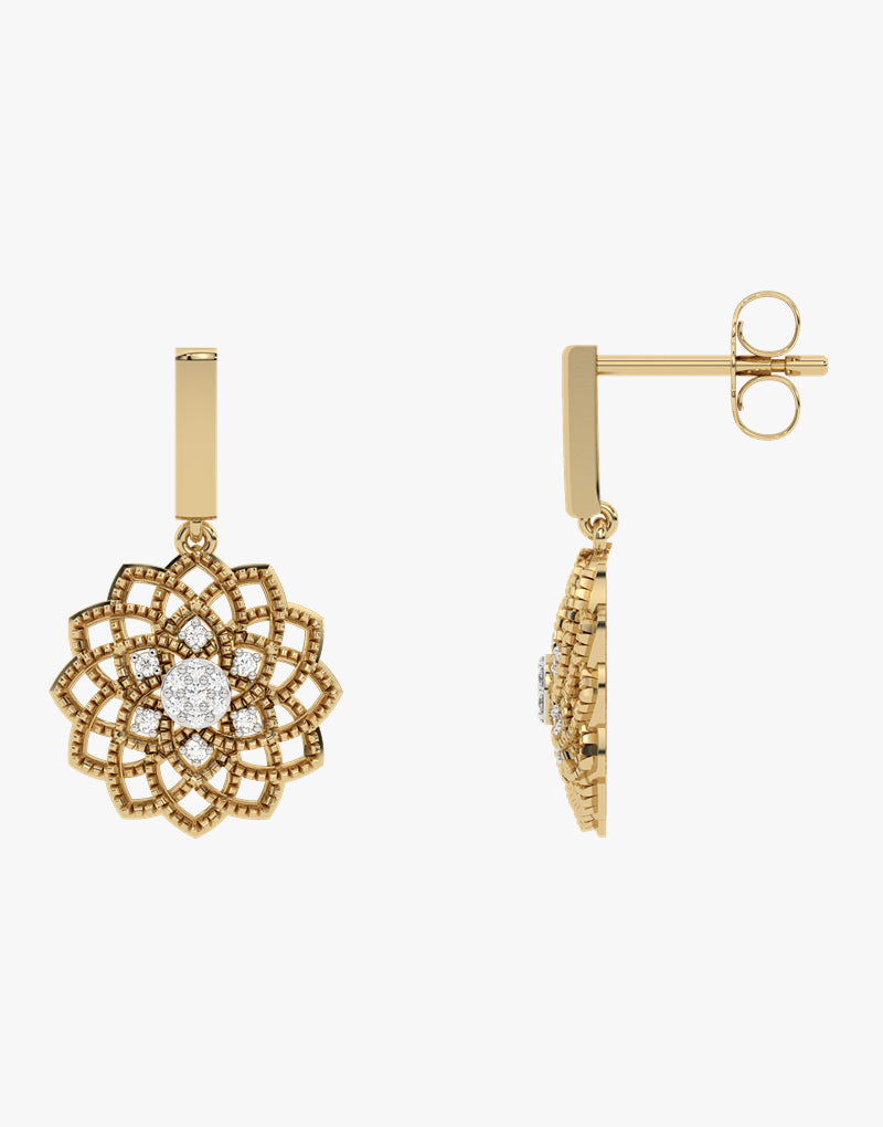 Złote kolczyki wiszące z brylantami w kształcie kwiatu, eleganckie i stylowe, idealne na specjalne okazje