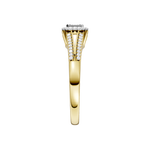 Złoty pierścionek z brylantami od Venetia Jewels z eleganckim wzornictwem i blaskiem kamieni