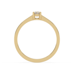 Elegancki złoty pierścionek z brylantem, idealny na zaręczyny lub wyjątkowe okazje