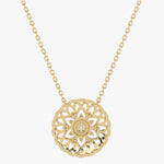Złoty naszyjnik z mandalą i brylantami od Venetia Jewels o eleganckim designie