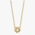 Złoty naszyjnik z różą z diamentem, idealny na eleganckie okazje od Venetia Jewels