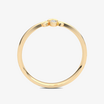 Złoty pierścionek motyl z subtelnym diamentem, elegancki dodatek od Venetia Jewels