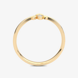 Złoty pierścionek motyl z subtelnym diamentem, elegancki dodatek od Venetia Jewels