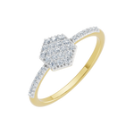 Złoty pierścionek z brylantami w kształcie sześciokąta z delikatnymi zdobieniami