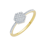 Złoty pierścionek z brylantami w kształcie sześciokąta z delikatnymi zdobieniami