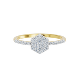 Złoty pierścionek z brylantami w kształcie heksagonu, elegancka biżuteria od Venetia Jewels