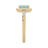 Złoty pierścionek z brylantami i akwamarynem z eleganckim wykończeniem od Venetia Jewels