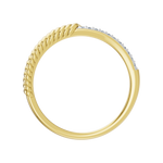 Złoty pierścionek z brylantami od Venetia Jewels z plecionym detalem i subtelnym wykończeniem