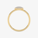 Złoty pierścionek z brylantami o eleganckim designie, idealny na wyjątkowe okazje