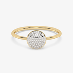 Złoty pierścionek z brylantami w okrągłej formie z delikatnym, minimalistycznym designem