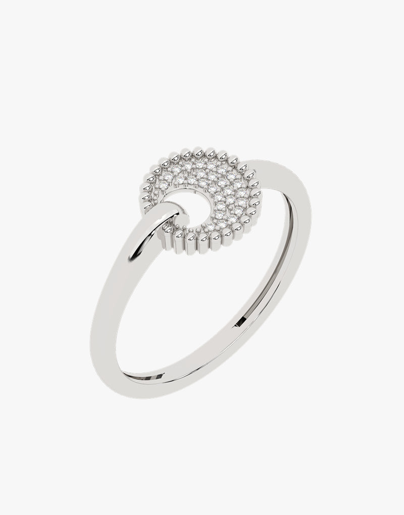 Elegancki srebrny pierścionek z dyskiem pave od Venetia Jewels, idealny na każdą okazję