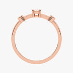 Złoty pierścionek z morganitem od Venetia Jewels z subtelnym, eleganckim designem