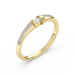 Złoty pierścionek z pół-paskami brylantów od Venetia Jewels, elegancki dodatek na specjalne okazje