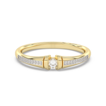 Złoty pierścionek z pół-paskami brylantów z centralnym diamentem od Venetia Jewels