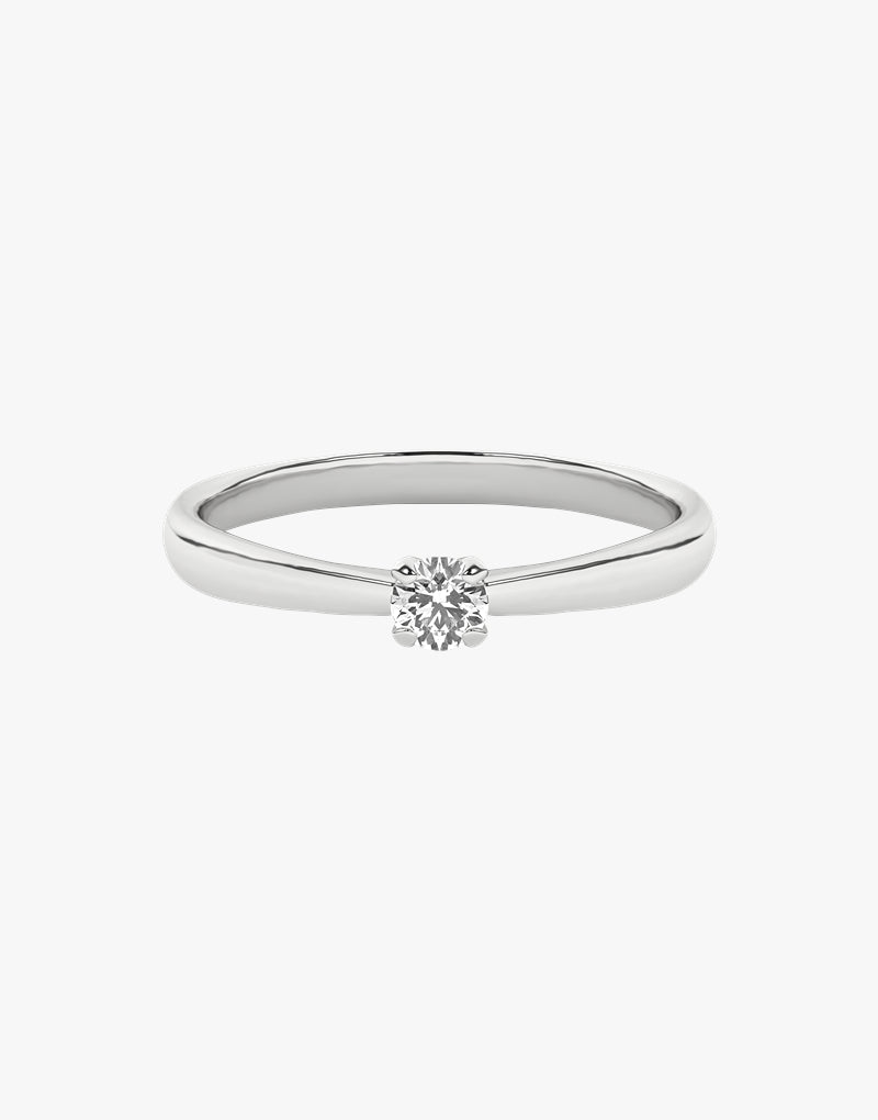 Złoty pierścionek zaręczynowy z brylantem o klasycznym designie od Venetia Jewels