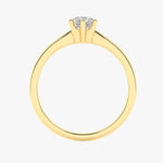 Złoty pierścionek zaręczynowy z brylantem od Venetia Jewels w eleganckim wzornictwie