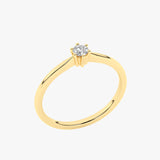 Złoty pierścionek zaręczynowy z brylantem od Venetia Jewels, elegancki i romantyczny design