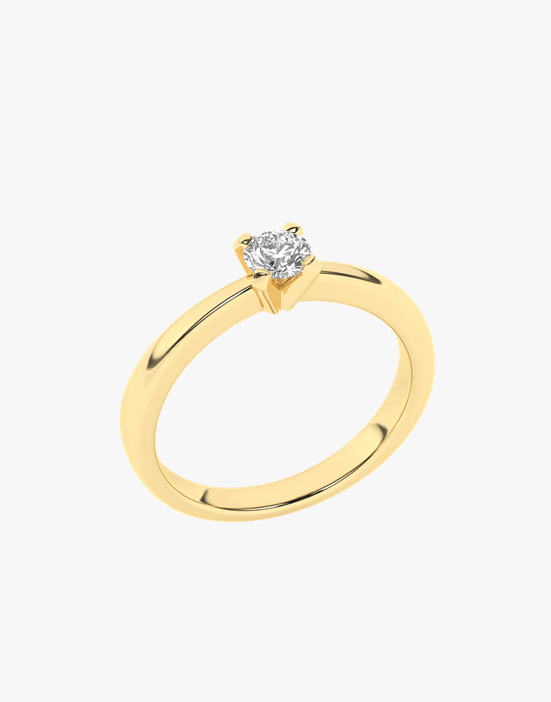 Złoty pierścionek zaręczynowy z brylantem od Venetia Jewels w eleganckim designie