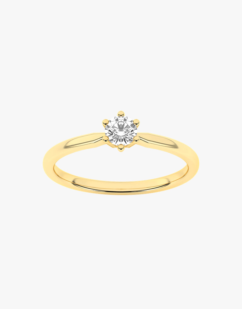 Złoty pierścionek zaręczynowy z brylantem od Venetia Jewels z delikatnym i eleganckim designem