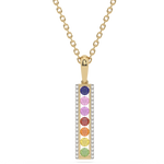 Złota zawieszka z brylantami z wielokolorowymi kamieniami na eleganckim łańcuszku