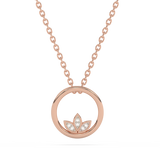 Wisiorek z różowego złota z lotosem ozdobiony diamentami, elegancka biżuteria od Venetia Jewels