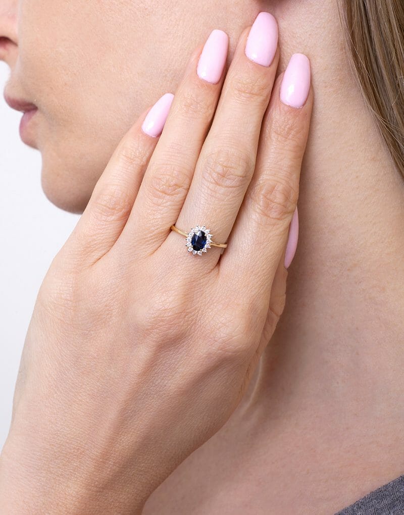 Pierścionek z Owalnym Szafirem - Venetia Jewels - 14K złoto z brylantami