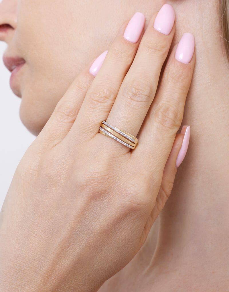 Elegancki Pierścionek z Brylantowymi Paskami - Venetia Jewels - 14K złoto z brylantami