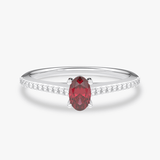 Pierścionek z Owalnym Rubinem oraz Brylantami Biały - Venetia Jewels - 14K złoto z brylantami