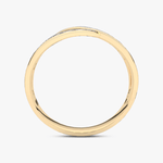 Złoty pierścionek z brylantami od Venetia Jewels w eleganckim, minimalistycznym stylu