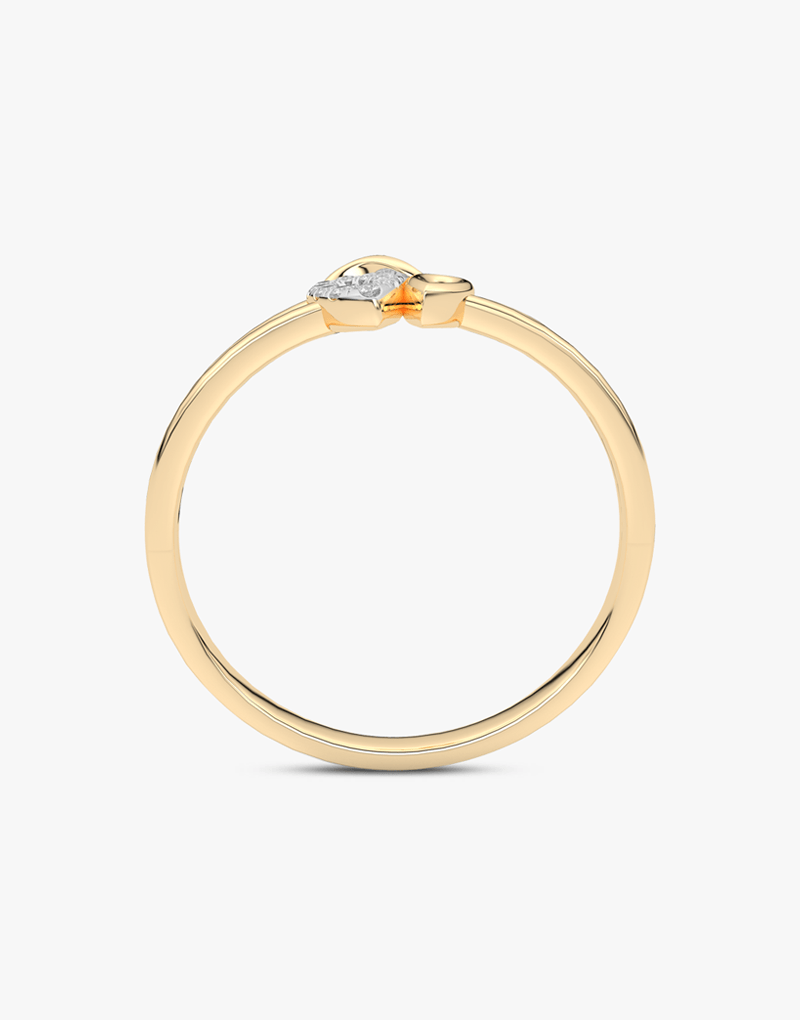 Złoty pierścionek z brylantami o minimalistycznym designie idealny na specjalne okazje