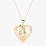 Złoty wisiorek serce z brylantami z delikatnym wzorem i zawieszką na cienkim łańcuszku