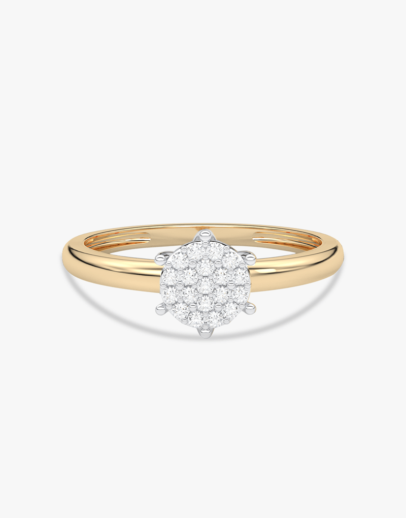 Złoty pierścionek z brylantami z owalną główką, idealny na wyjątkowe okazje