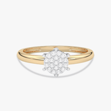 Złoty pierścionek z brylantami z owalną główką, idealny na wyjątkowe okazje