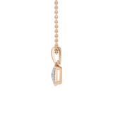 Złota zawieszka z kwadratową brylantową rozetą