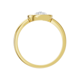 Złoty pierścionek z okrągłą brylantową rozetą z ażurowym centrum