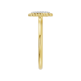 Złoty pierścionek z brylantami w geometrycznej oprawie