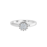 Złoty pierścionek z delikatną brylantową rozetą