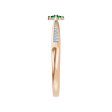 Złoty pierścionek ze szmaragdami i brylantami