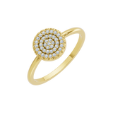 Złoty pierścionek z okrągłym brylantowym medalionem