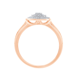 Złoty pierścionek z kwadratową brylantową rozetą