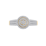 Złoty pierścionek z okrągłą wielowarstwową brylantową rozetą