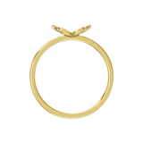 Złoty pierścionek z brylantowym motywem motyla