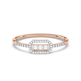 Expressive Ring with Pavé Diamonds
