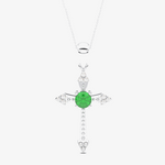 Wisiorek krzyż ze szmaragdem i diamentami zawieszony na srebrnym łańcuszku od Venetia Jewels