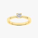 Złoty pierścionek zaręczynowy z brylantem od Venetia Jewels, elegancki i ponadczasowy design