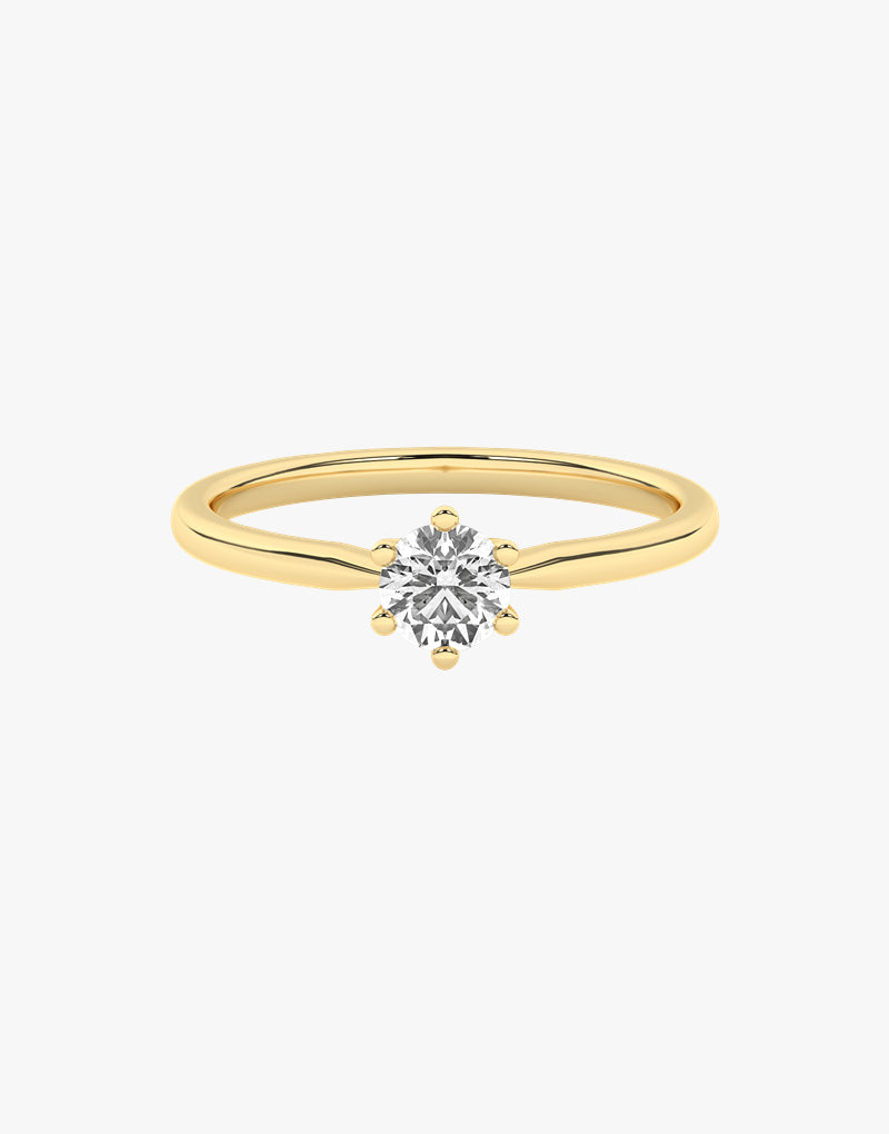 Złoty pierścionek zaręczynowy z brylantem, elegancki i klasyczny design od Venetia Jewels