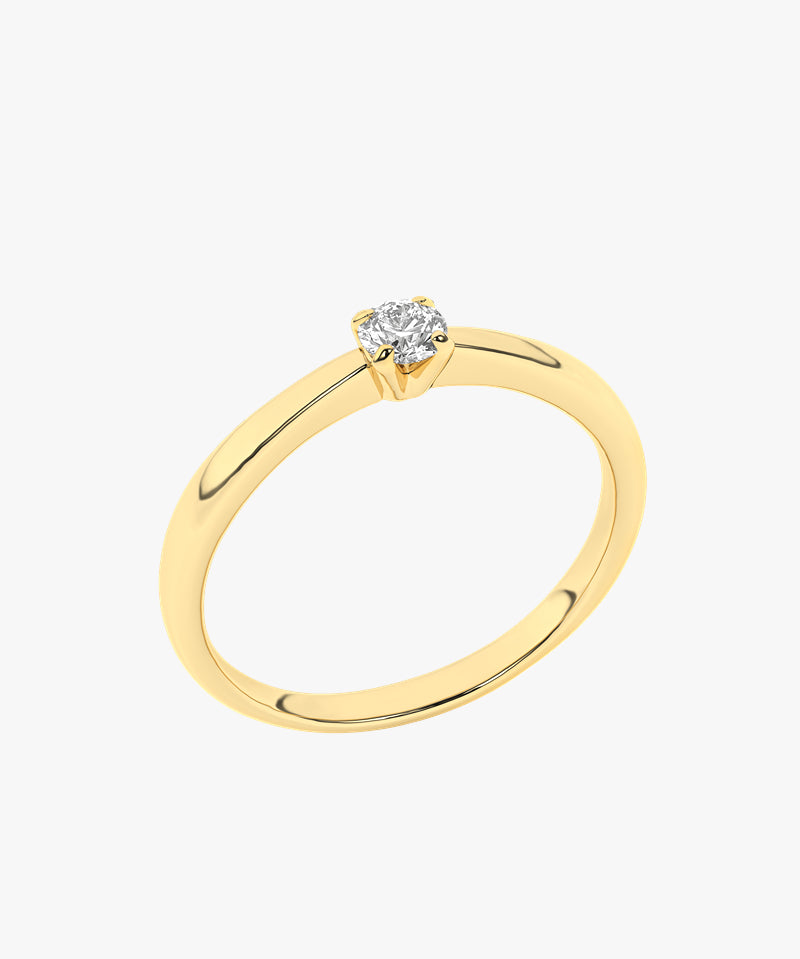 Złoty pierścionek zaręczynowy z brylantem od Venetia Jewels, elegancka biżuteria idealna na zaręczyny.