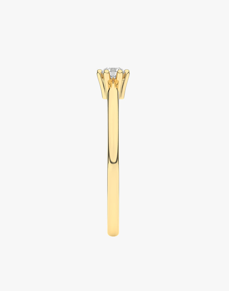 Złoty pierścionek zaręczynowy z brylantem od Venetia Jewels, z eleganckim i minimalistycznym designem.